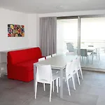 Apartament Nashira *