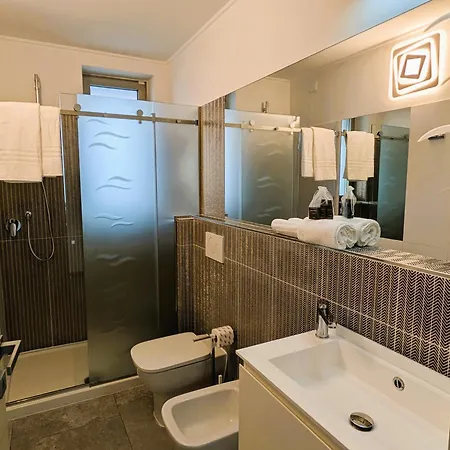 Apartament Nashira *