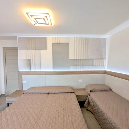 Nashira Apartman *